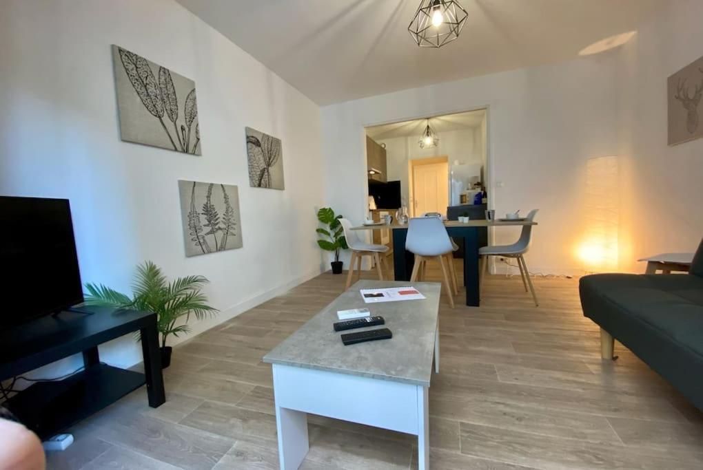 Appartamento Le Carmen - Terrace - Garage Nîmes Esterno foto